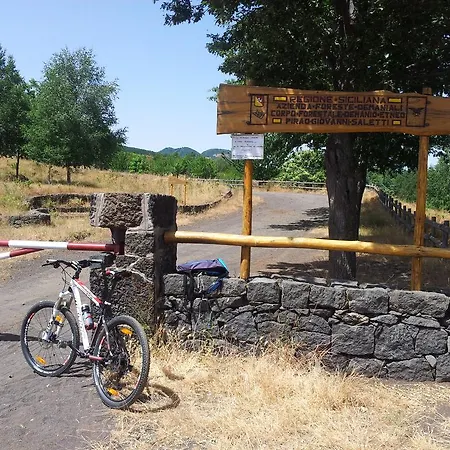 住宿加早餐酒店 Edelweiss 兰达佐